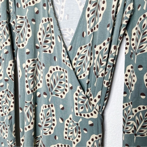 BODEN Collar Jersey True Wrap Stretch Leaf Midi Dress - Picture 3 of 13